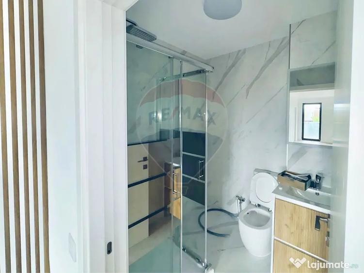 Apartament cu 3 camere decomandat în Ultracentral