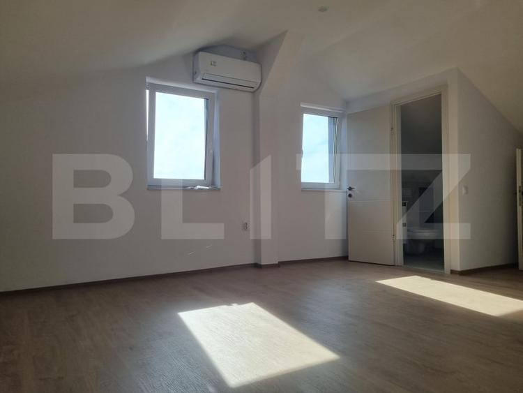 Duplex cu 5 camere cu Canalizare în Iris