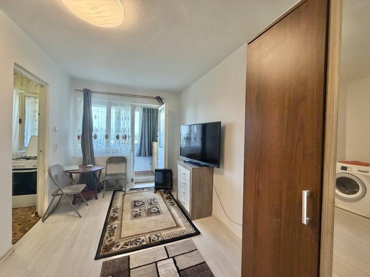 Garsonieră decomandată în Complex Studențesc