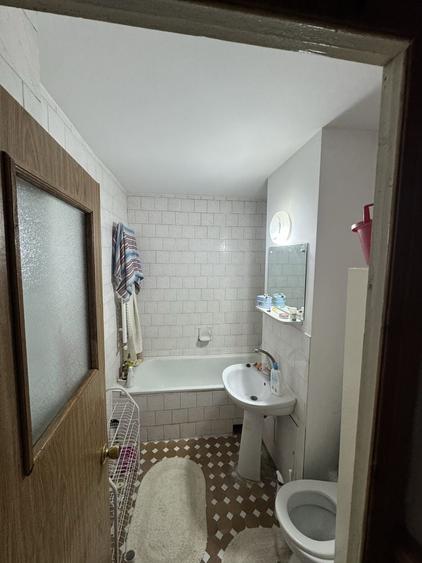 Apartament cu 3 camere decomandat în Obcini
