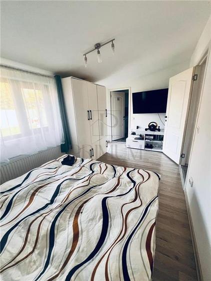 Casă individuală cu 4 camere cu Teren 440 Mp în Sânmihaiu Român