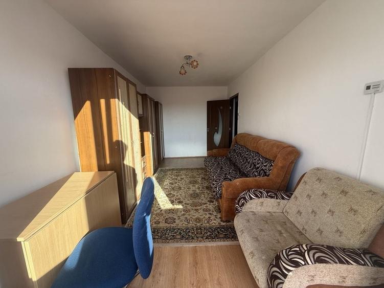 Apartament cu 2 camere decomandat în Gară