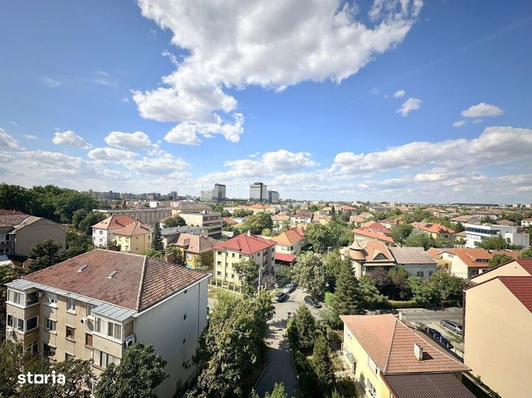 Apartament cu 3 camere decomandat în Punctele Cardinale