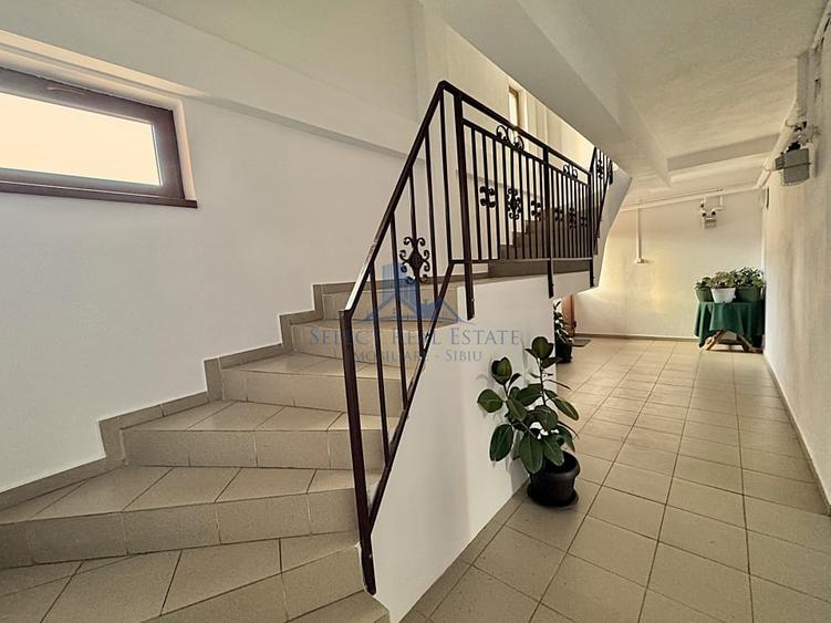 Apartament cu 3 camere, mobilat în Hipodrom 1