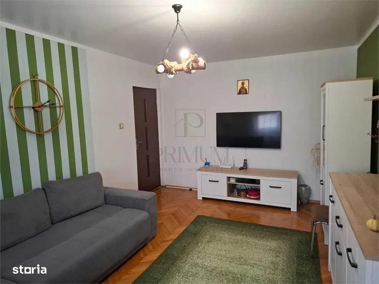 Apartament cu 3 camere decomandat, mobilat în Soarelui