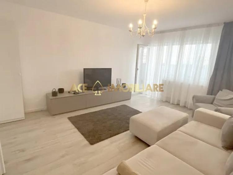 Decebal - Ultracentral | 3 camere | Centrala proprie | 2 Bai - 2
