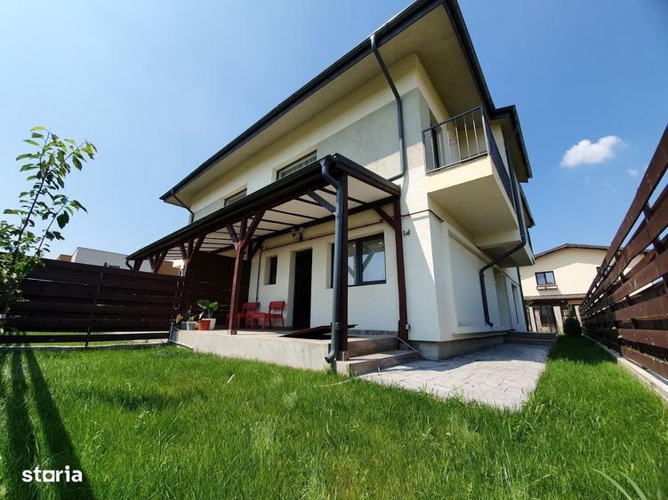 Casă cu 4 camere în Odăile