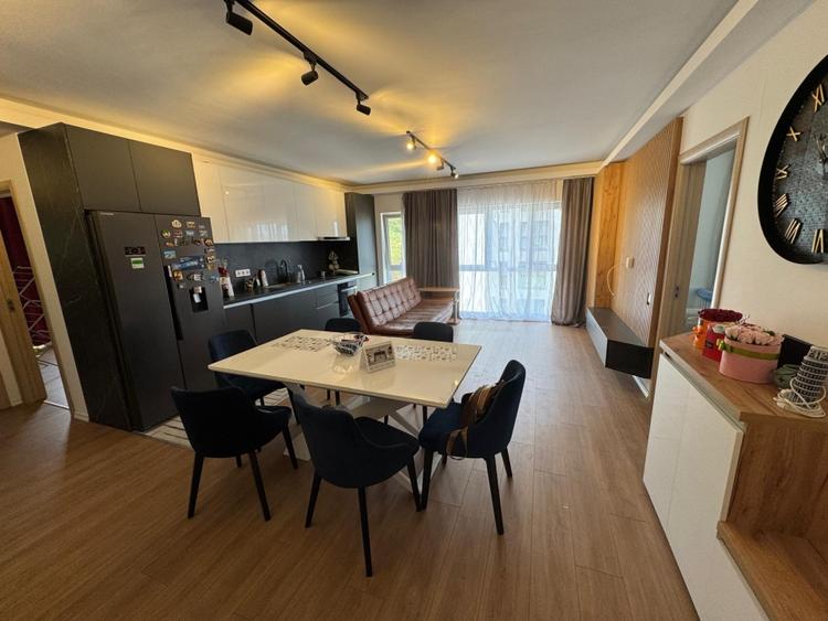 Apartament cu 3 camere decomandat, mobilat în Florești — fotografia 3
