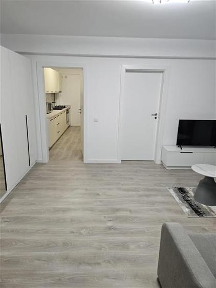 Apartament cu 2 camere decomandat, mobilat în Aeroport