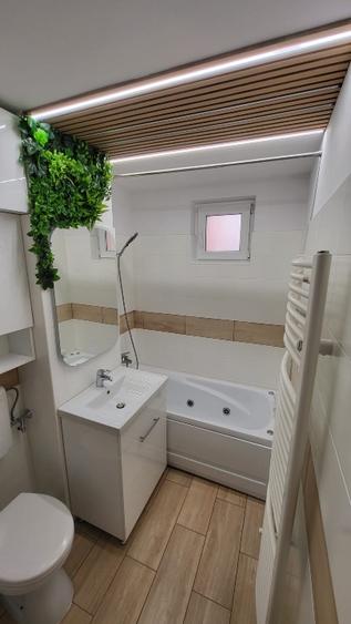 Apartament cu 3 camere decomandat în Dâmbu Pietros