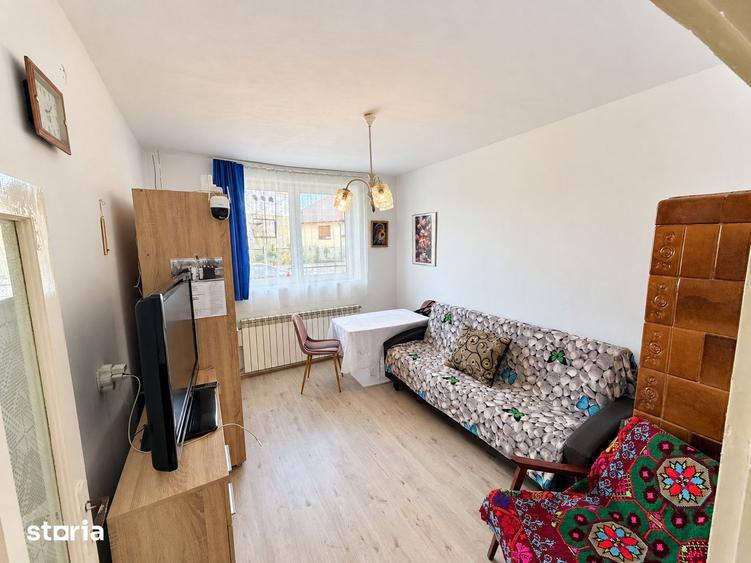 CASA CU DOUA CORPURI DE CLADIRE ?I TEREN DE 330 MP | ZONA LUPENI, - 2