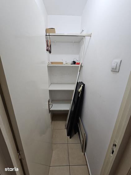 Garsonieră decomandată în Decebal