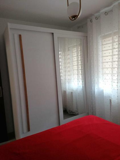 Vand apartament 3 camere- Tomis 3, aleea Soveja - 5