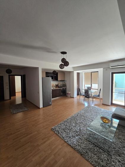 Apartament cu 2 camere în Universitate