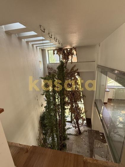 Casă individuală cu 7 camere cu Piscina în Șoseaua Nordului