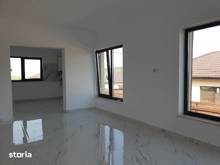 Casă cu 4 camere cu Teren 480 Mp în Valea Lupului