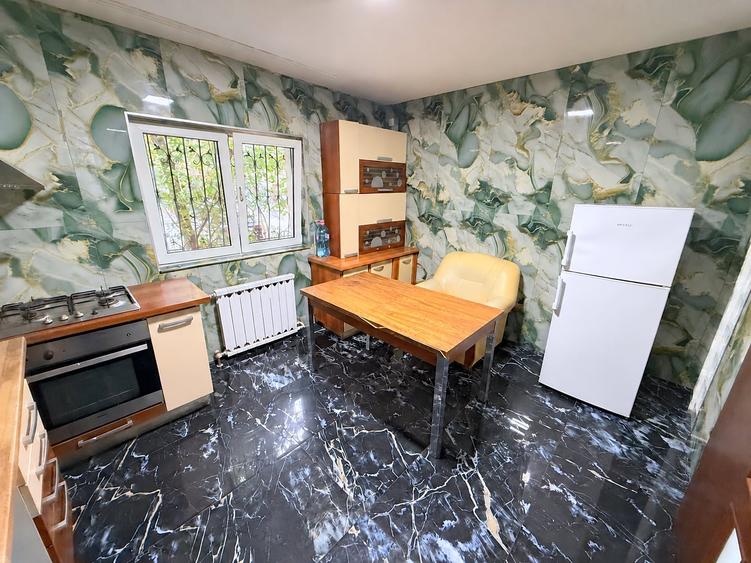 Apartament cu 4 camere decomandat în Vitan Mall