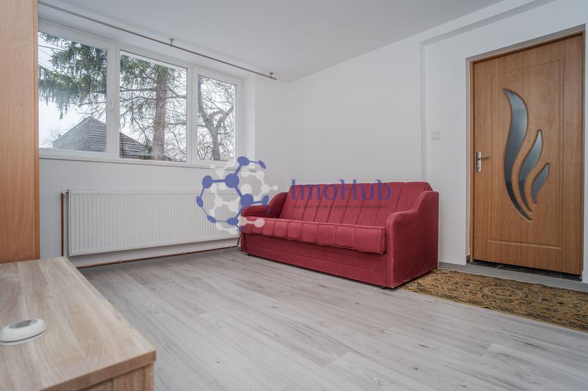 Casă cu 6 camere cu Teren 228 Mp în Bucșinescu