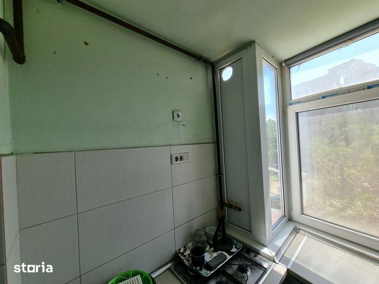 Apartament cu 2 camere decomandat, mobilat în Sud