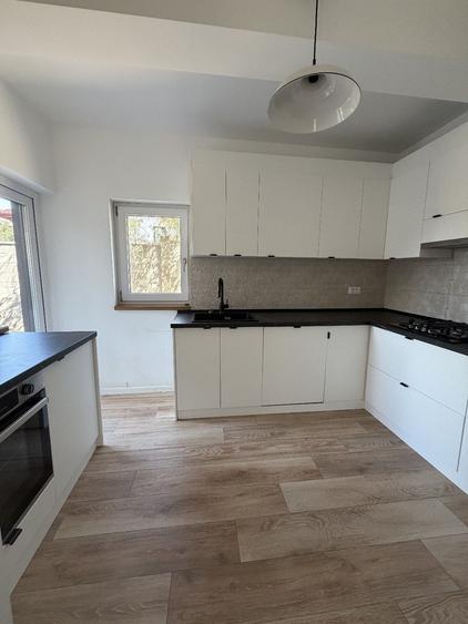 Casă cu 4 camere cu Teren 425 Mp în Liteni