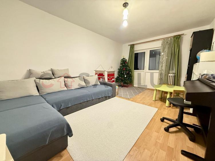Apartament cu 3 camere decomandat, mobilat în Zorilor