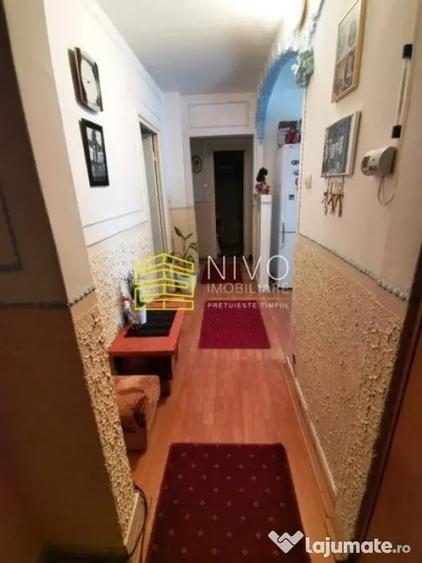 Apartament cu 4 camere decomandat în Sângeorgiu de Mureș