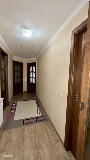 Casă cu 4 camere în Vlădești