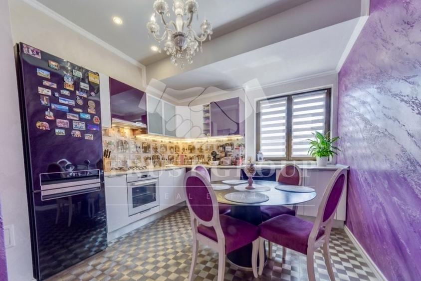 Apartament cu 4 camere decomandat în Herăstrău