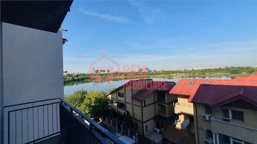 Apartament cu 3 camere semidecomandat în Fundeni