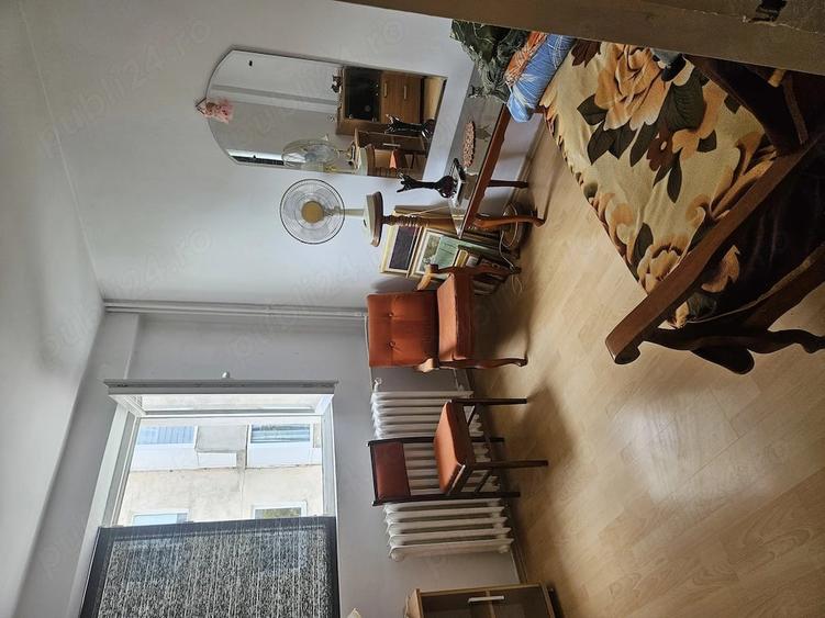 Apartament cu 2 camere decomandat în Drumul Taberei