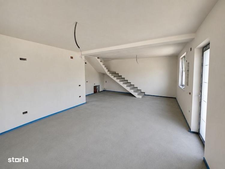 Casă cu 4 camere cu Teren 500 Mp în Central