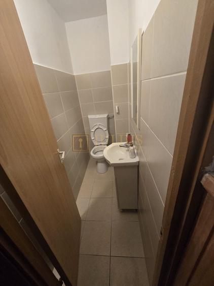 Apartament cu 3 camere semidecomandat, mobilat în Olimpia-Stadion