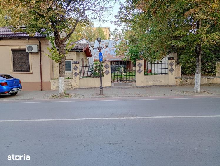 Casă decomandat cu Teren 420 Mp în Ultracentral