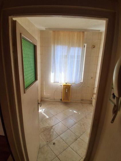Apartament cu 2 camere nedecomandat în Central
