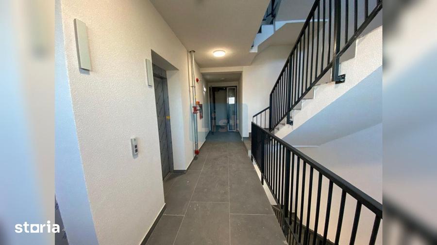 Apartament cu 3 camere semidecomandat în Someșeni