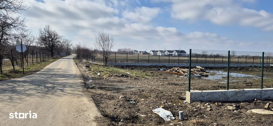 Teren de 846 mp, în Gura Ocniței