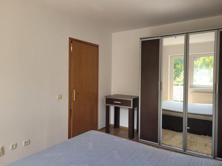 Apartament cu 2 camere semidecomandat în Băneasa