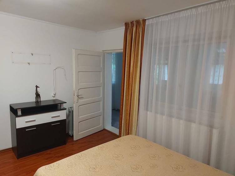 Casă cu 4 camere în Stejaru