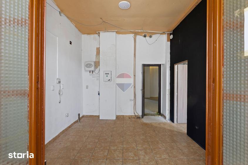 Spațiu comercial, de 170 mp, în Bujac