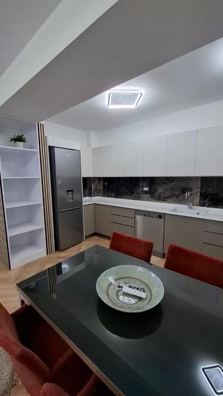 Apartament cu 2 camere decomandat în Pipera