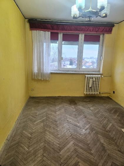 Apartament cu 3 camere decomandat în Valea Rosie