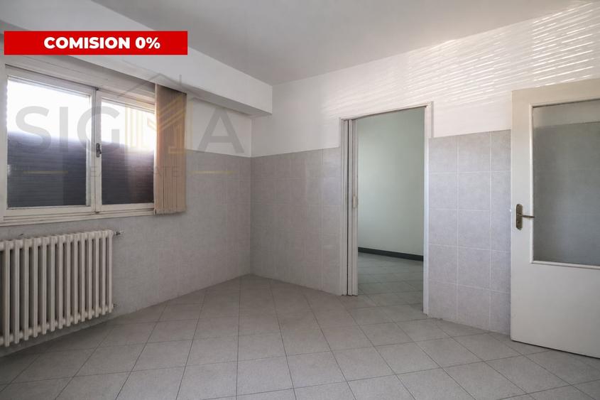 Spațiu comercial, de 86.400001525879 mp, în Iosia