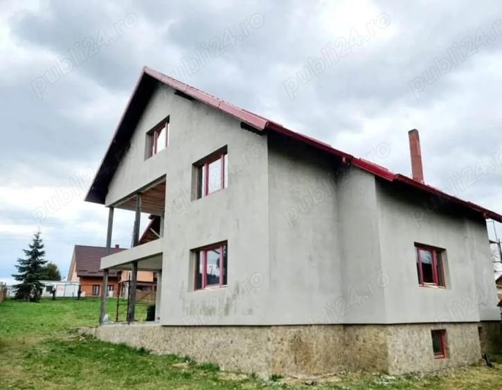 Casă în Cozănești