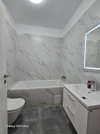 Apartament cu 2 camere decomandat în Apărătorii Patriei