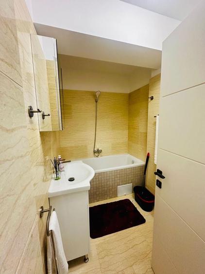 Apartament cu 2 camere decomandat în Exterior Vest