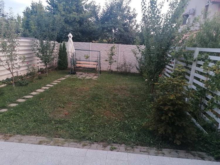 Casă cu 3 camere în Berceni