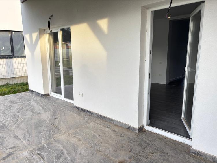 Duplex cu 4 camere cu Teren 300 Mp în Covaci