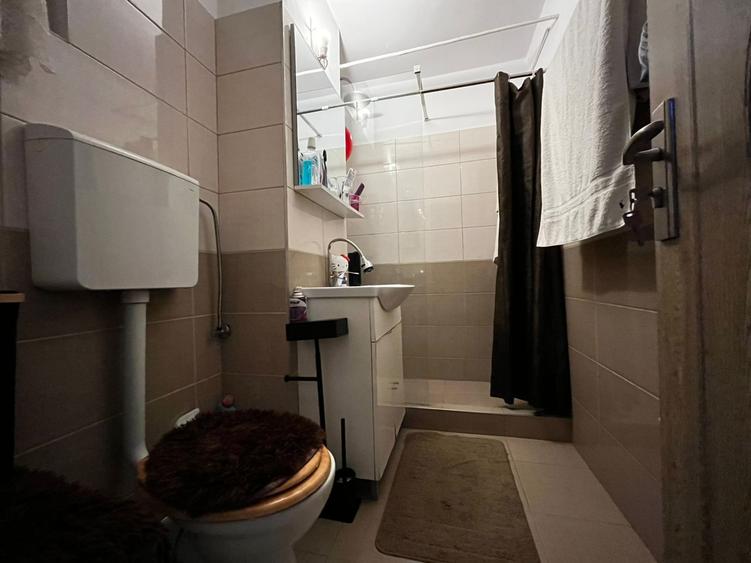 Apartament cu 3 camere, 63 mp, decomandat, zona strazii Mehedinti - 6