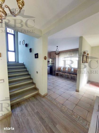 Casa unifamiliala ultrafinisata cu teren 473 mp in Gruia - 1