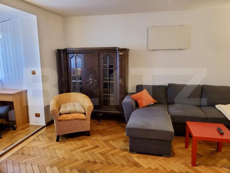 Apartament cu 2 camere semidecomandat, mobilat în Complex Studențesc